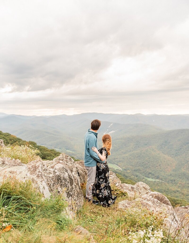 Heather-Dodge-Photography-2022-Engagement-Session-Web_0164