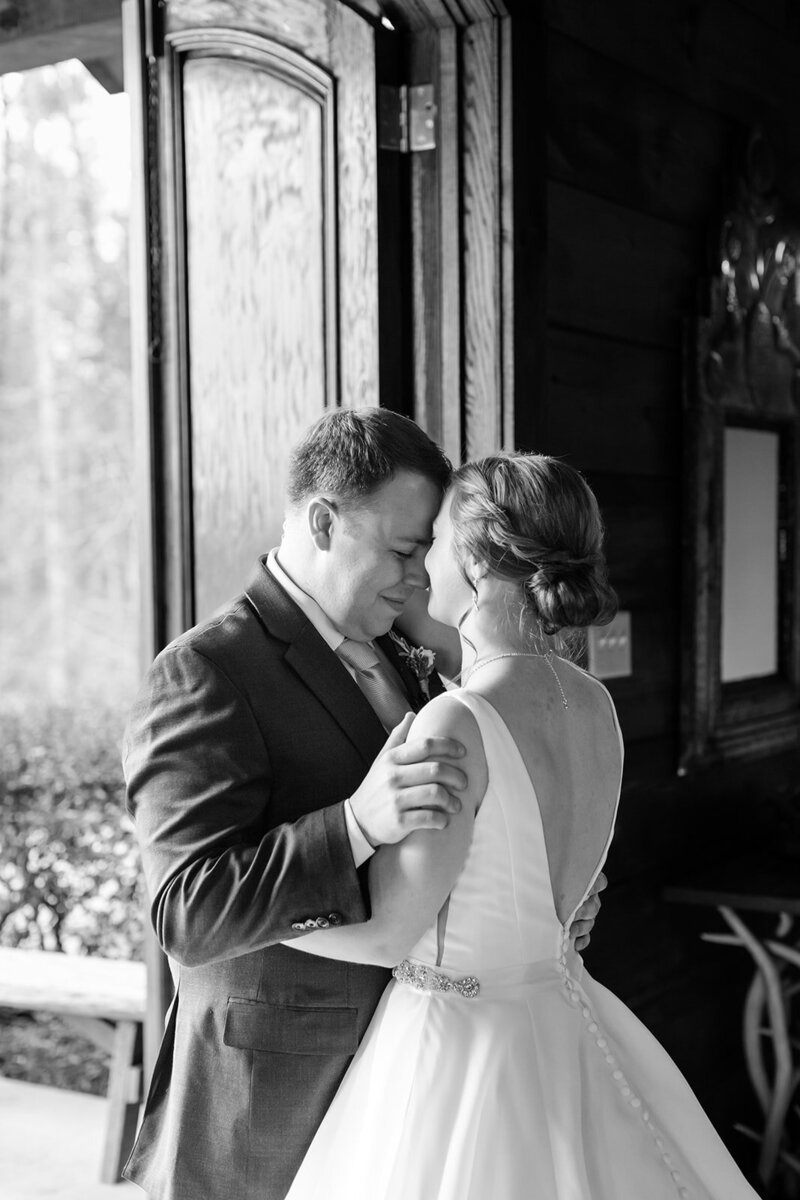 Blue Mountain Vineyards Wedding Dahlonega GA_Katelyn Shelley Photography-1 (142)