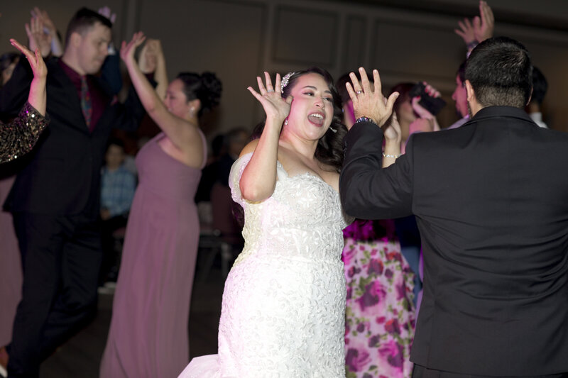 party-robin rogers photography-bride-party