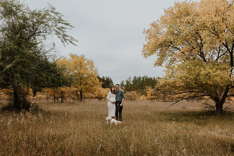 Couples maternity portrait at Birdshill Park in Manitoba 