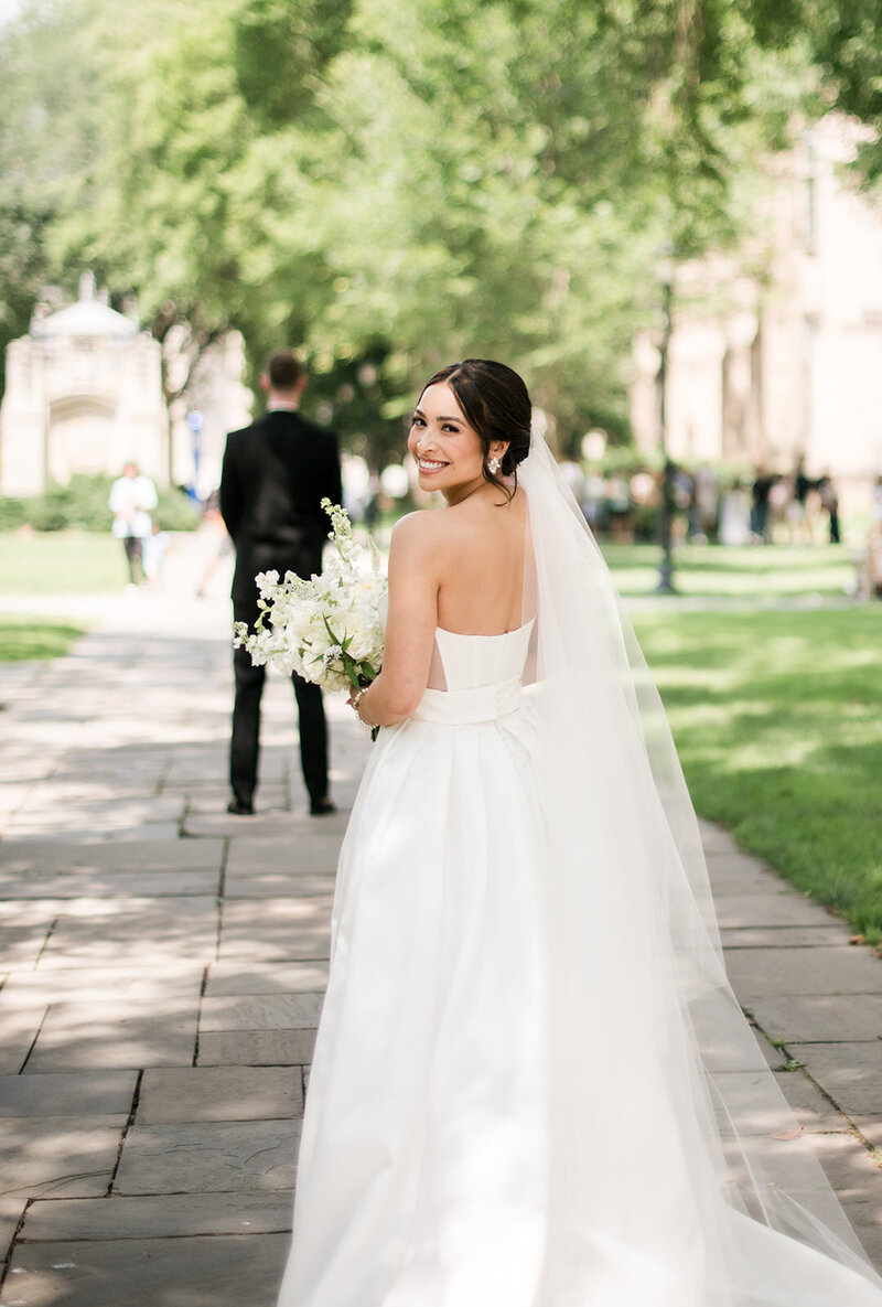 Tyde at Walnut Beach Romantic and Timeless Summer Wedding