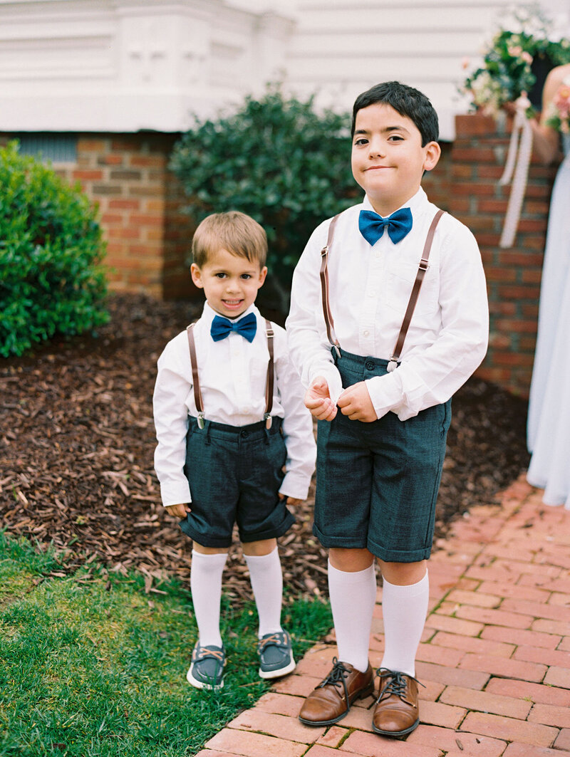 45-ally-bobby-photography-fine-art-wedding-merrimon-wynne