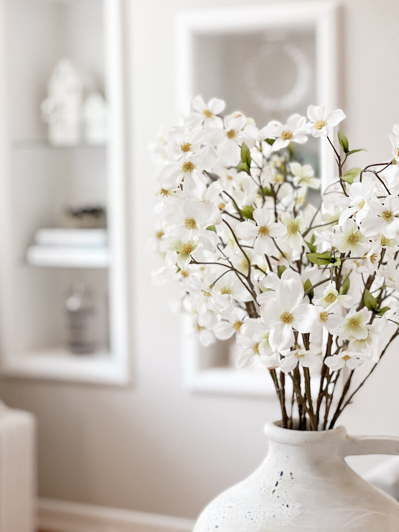living room coffee table flowers-1
