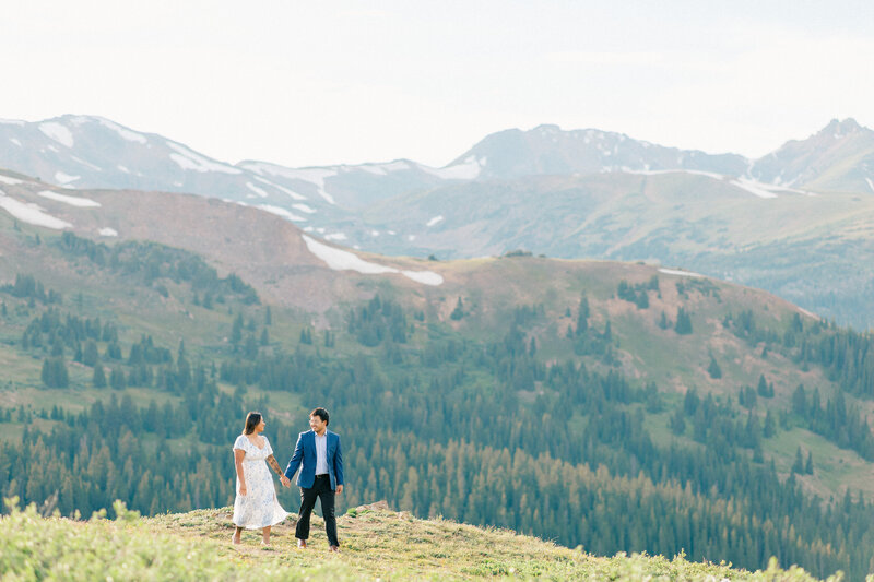 Summit-County-Colorado-Summer-Engagement-Photos-10