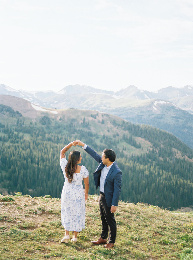 Summit-County-Colorado-Summer-Engagement-Photos-1