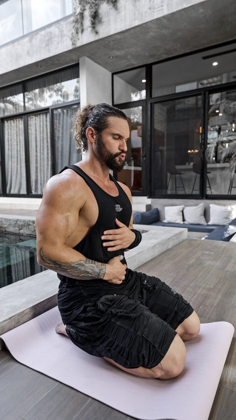 Pilar Romo, certified yoga instructor, personal trainer, and Hypopressive exercise specialist in San Miguel De Allende, offering in-person and online group and private fitness classes through EnForma.
