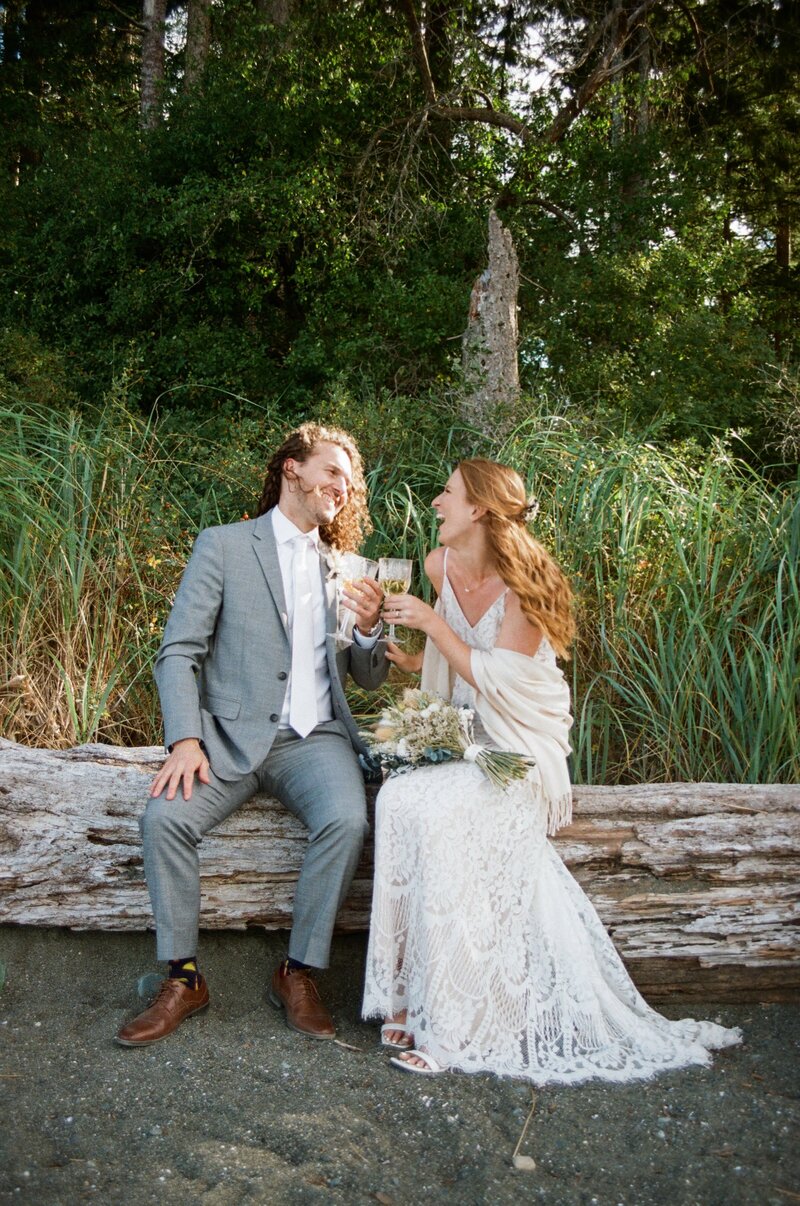 The Newlyweds.-6