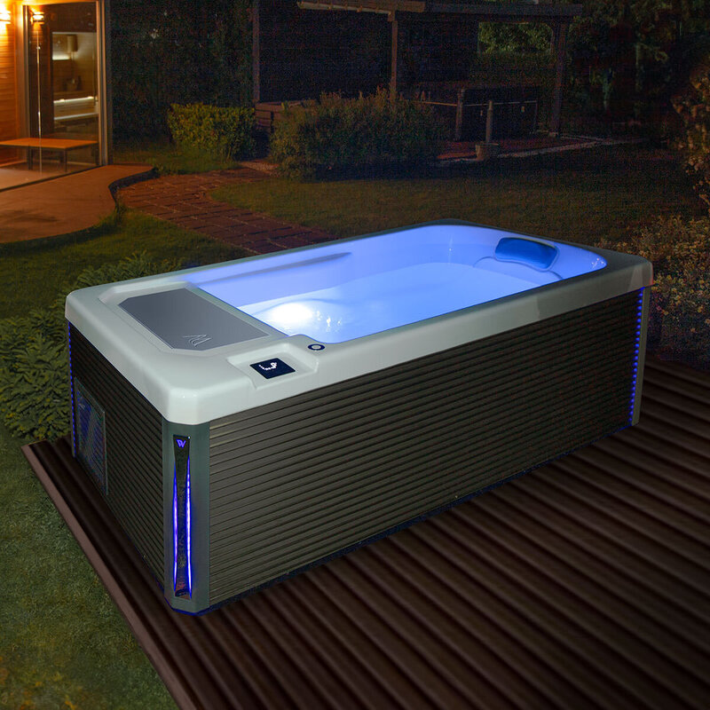wellis-iceland-cold-plunge-tub-spa-spokane-coeur-d-alene-evening
