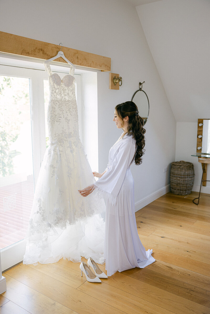 Hyde-House-Wedding-Photographer-Cotswolds-39