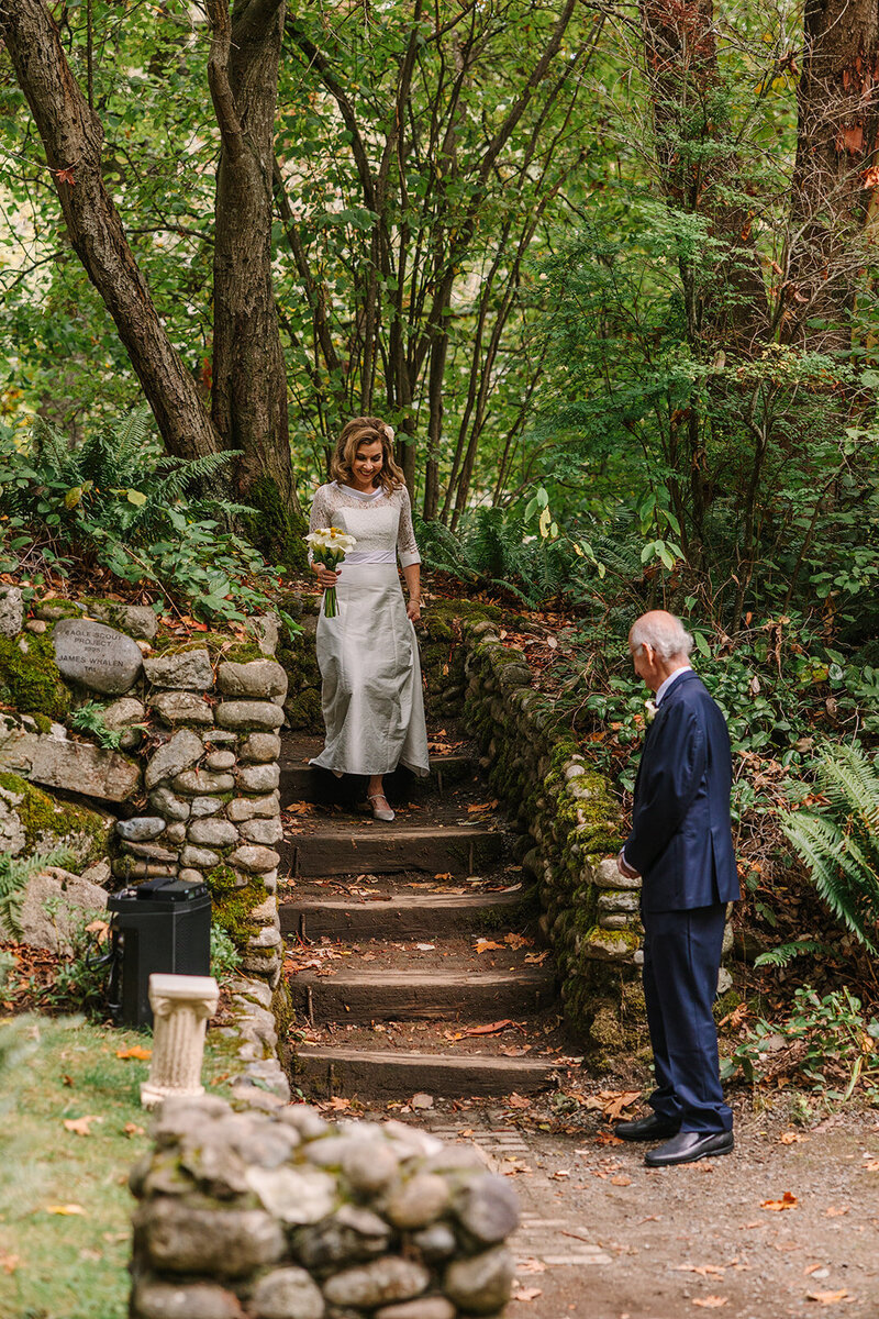 outdoor wedding ceremony photos at the lodge st edward hotel
