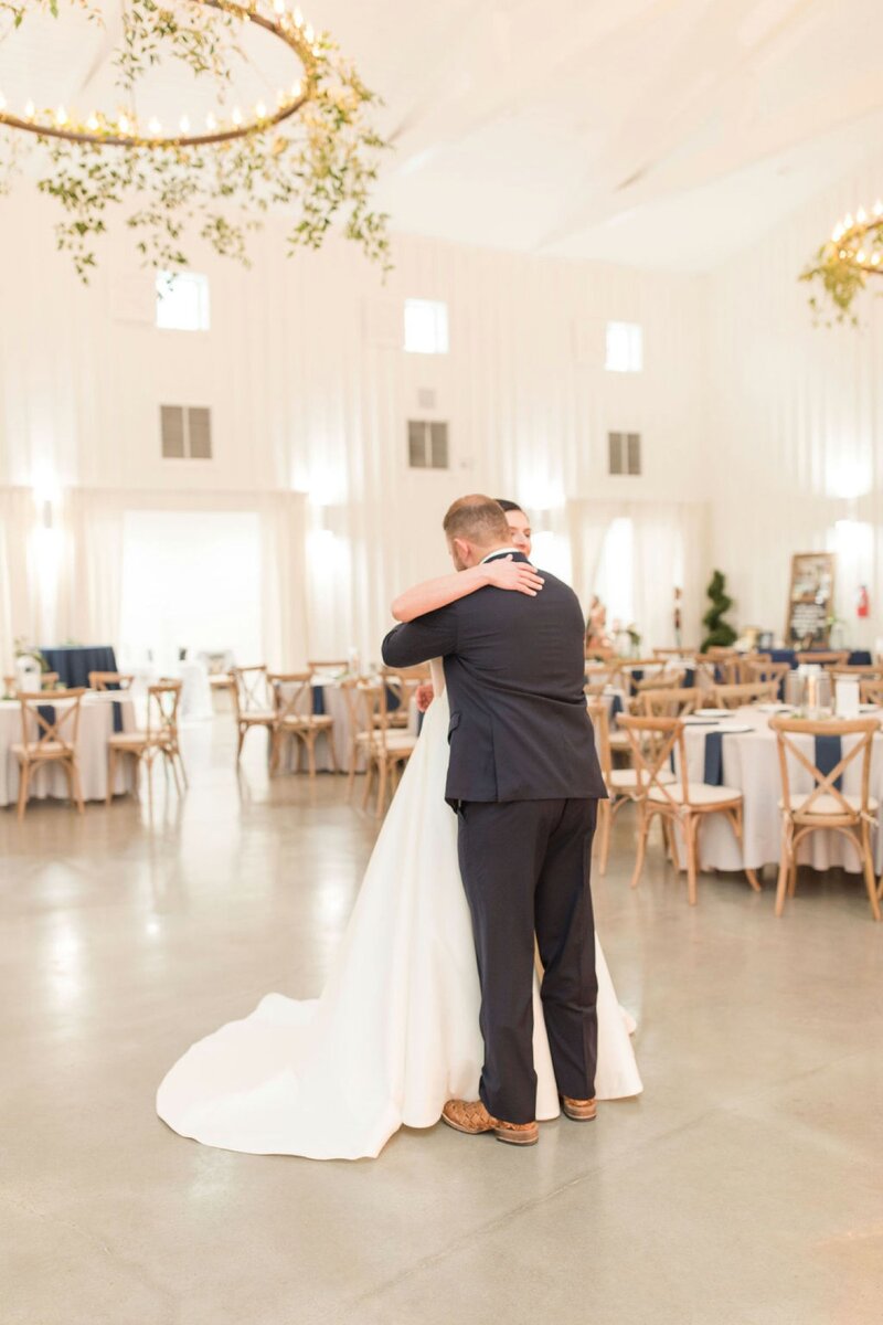 Jessica&RileyWedding-51