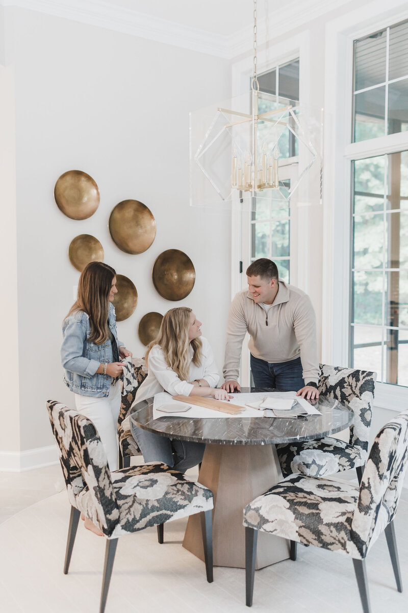 The key advantages to working with Design No 7 Interiors based in the metro-east St Louis area.