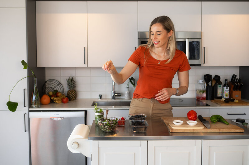 nurse health coach showing you how to eat health and empower your health. 