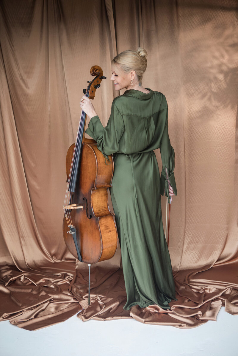 Talented editor & designer  Lena's portrait at Terrigal Studio by Ingrid Photography. Book your session now!