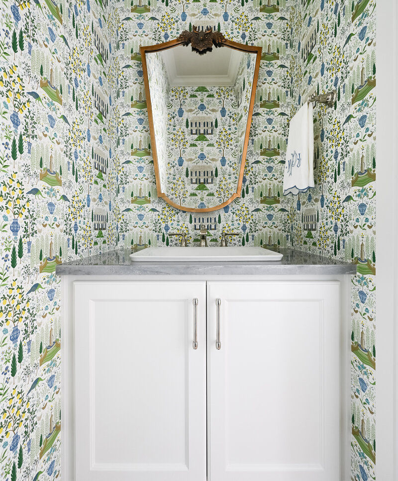 wallpaper patterned bathroom