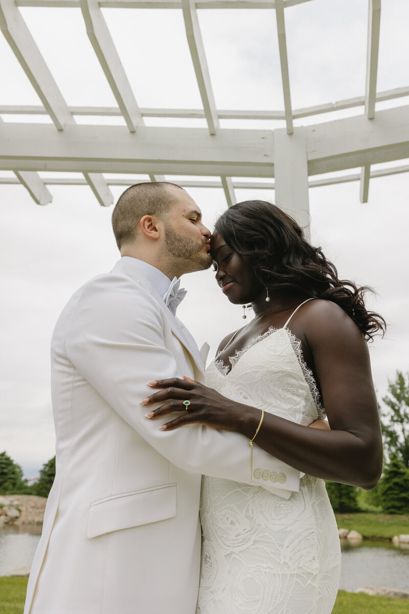 Documentary Wedding Photographer South Dakota, RCC Photography, The Atrium by Blue Haven Barn Sioux Falls Wedding Venue-19