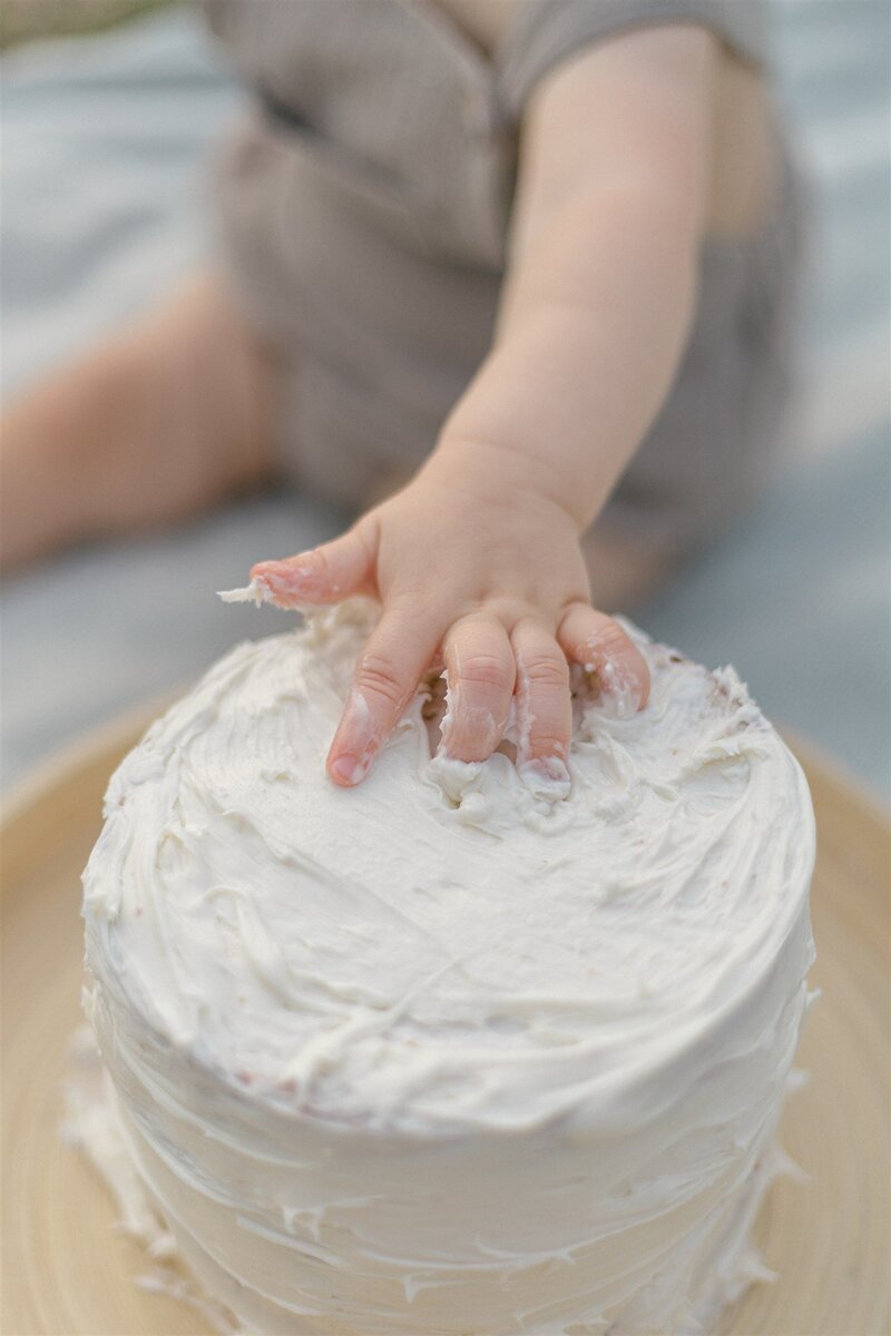 Bluffton-Milestone-Session-Lamp-and-Light-Photography-10