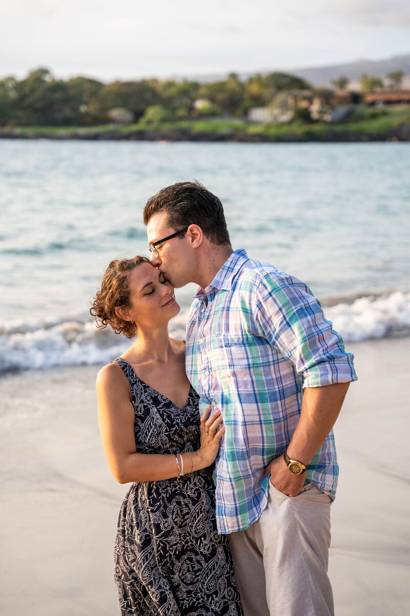 Couple portrait by engagement photographer in Hawaii
