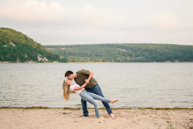 devils-lake-engagement-the-paper-elephant-018