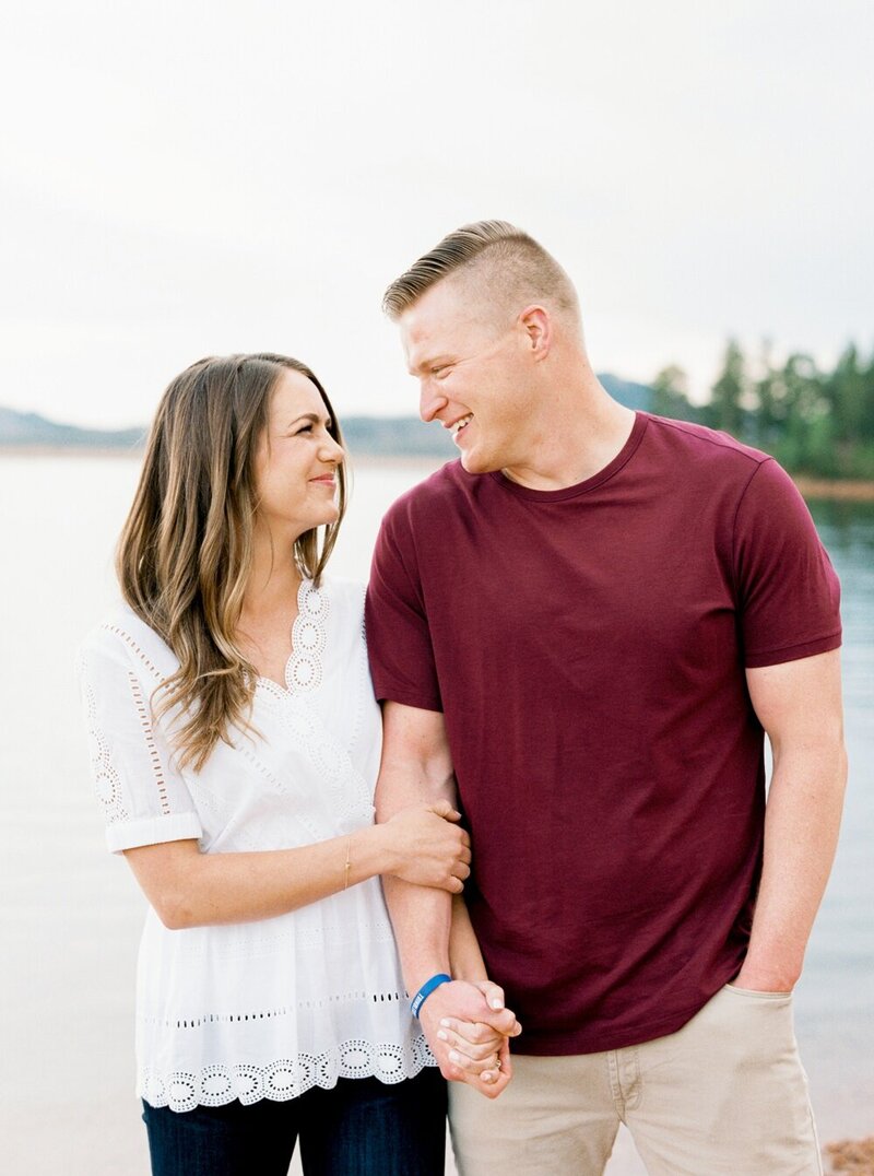 Playful Engagement with a Mountain View_0007