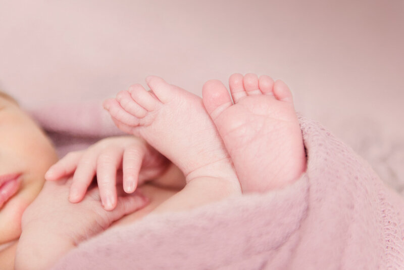 fine art newborn photographers