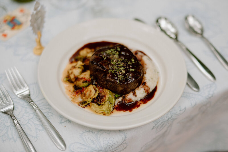 filet-mignon-brussel-sprouts
