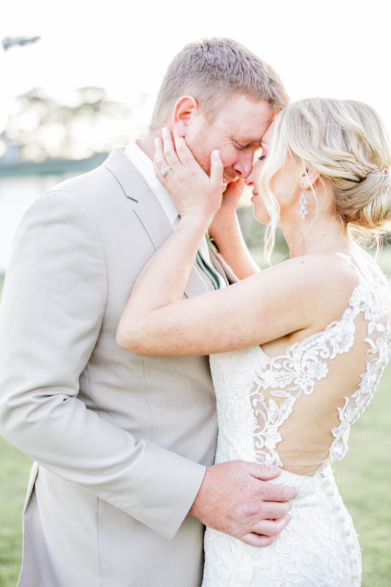 GreateBayCountryClubWeddingKaseyandRichie(852of1203)