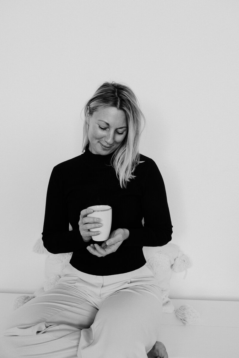 Yoga, yin yoga, yang yoga, relax, ontspanning, mind, body, bindweefsel, bewegen, vitaliteit, overspannen, burn-out, coach, coaching, burnoutcoach, bewustwording, leefstijl, gezond, gezondheid, den helder