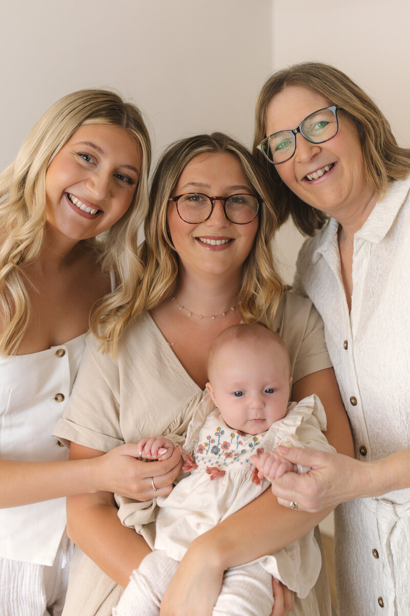 Newborn photography session in Kent by Abigail Scarfe