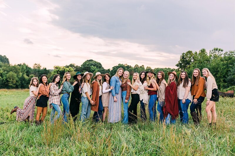 boho-senior-girl-group-central-va-senior-photographer-group