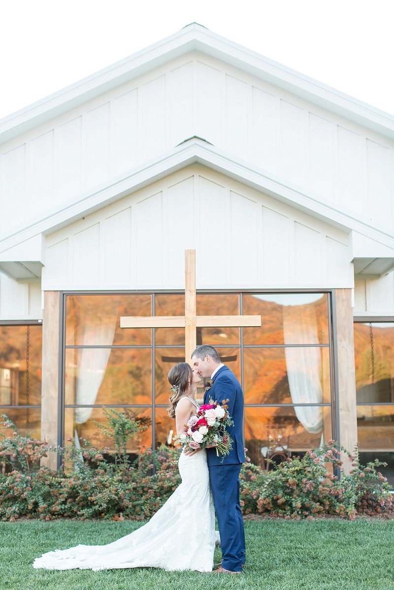 chestnut-ridge-wedding-canton-nc-cassie-travais-164
