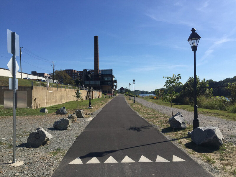 rocketts landing capital trail