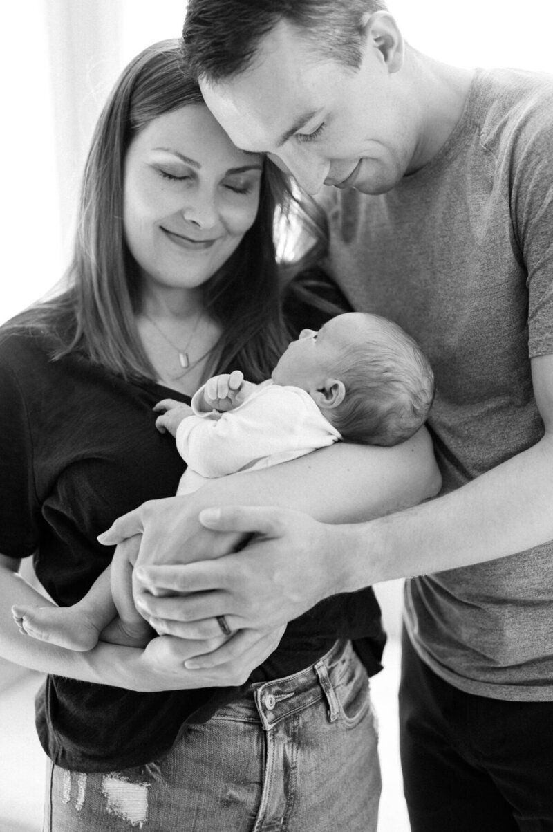minneapolis-newborn-photographer-bauer-creative (7)