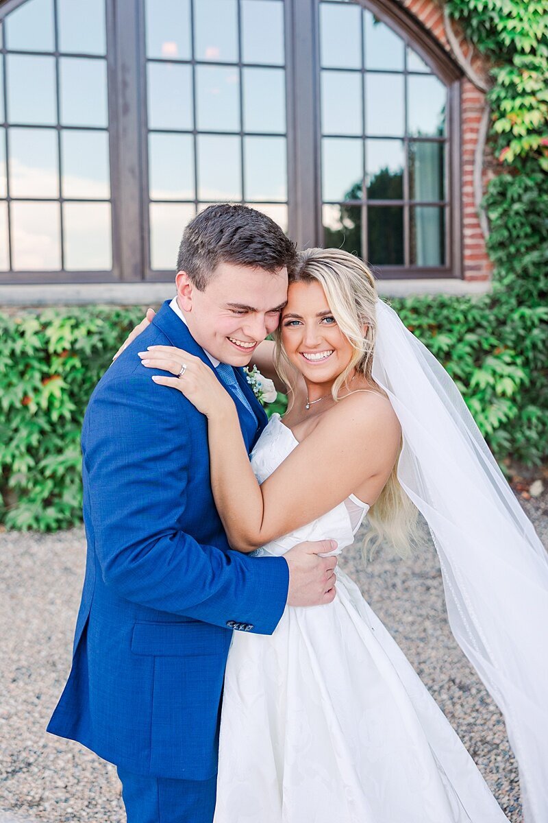 dover-hall-wedding-elegant-floral-arrangements-dover-hall-reception