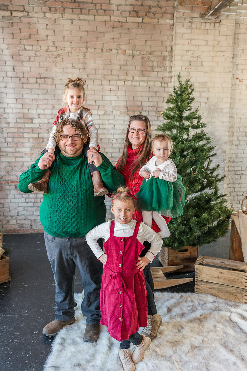 2023 krystal moore photography moose jaw christmas mini-24