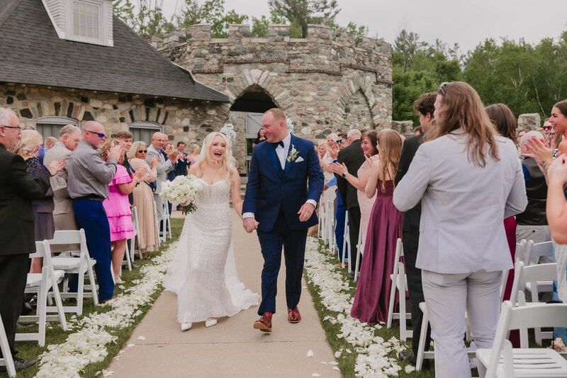 52-A&J - Wedding - Castle Farms - Michigan Wedding Photographer