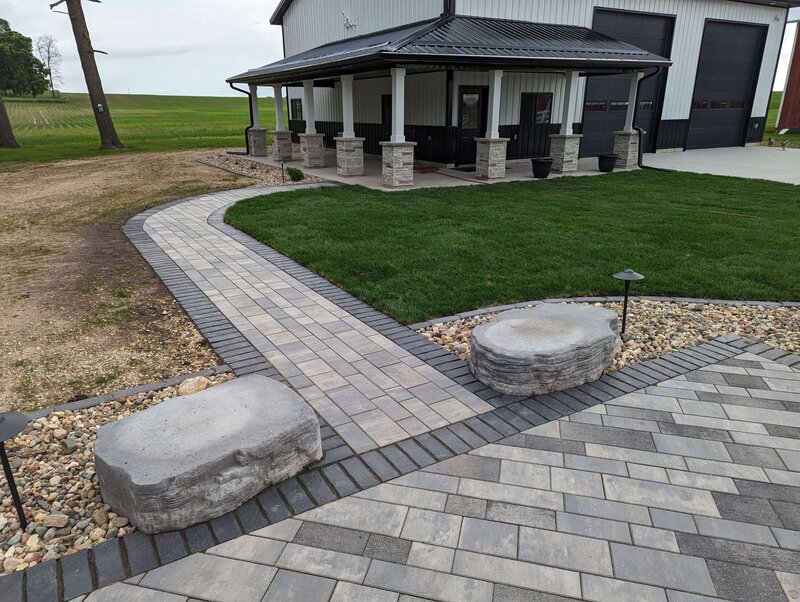 landscaping-in-northeast-iowa-Supreme-Green-_20240603_135641046