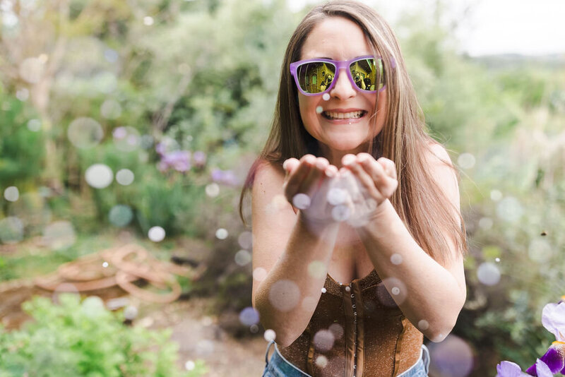 Cristina_Moidel-blowing-bubbles