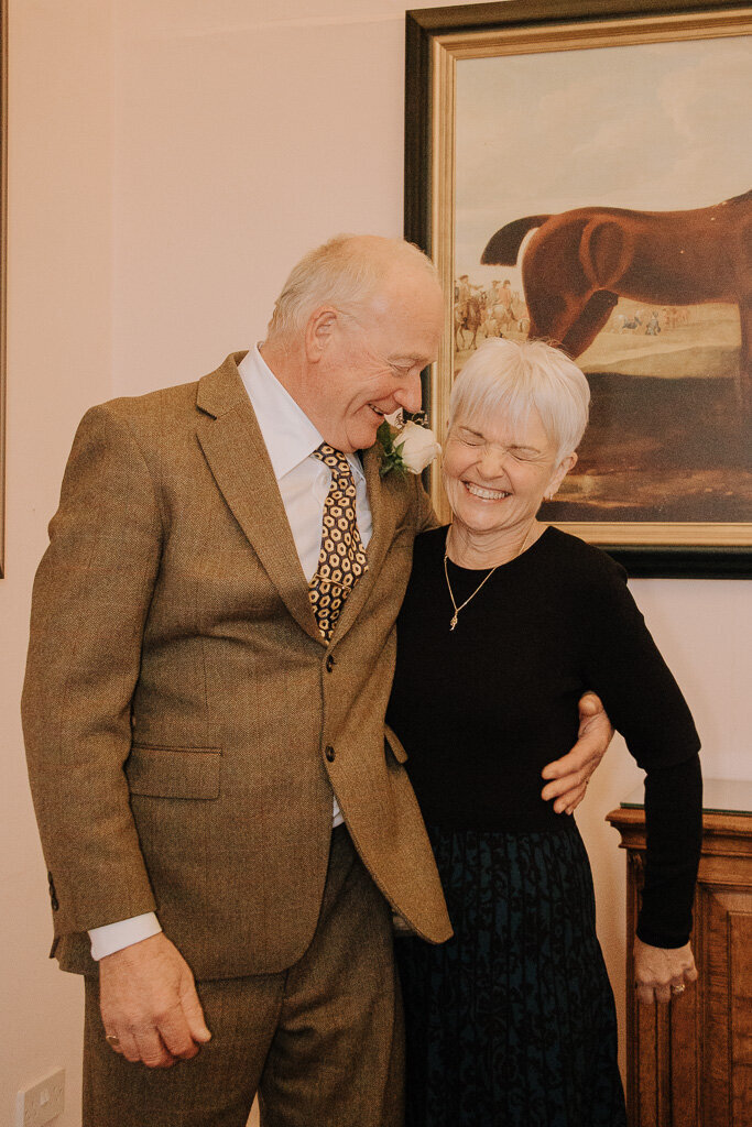 Holmes wedding photography - bakewell registry office then chatsworth estate, derbyshire- Nostalgia photogra (27)