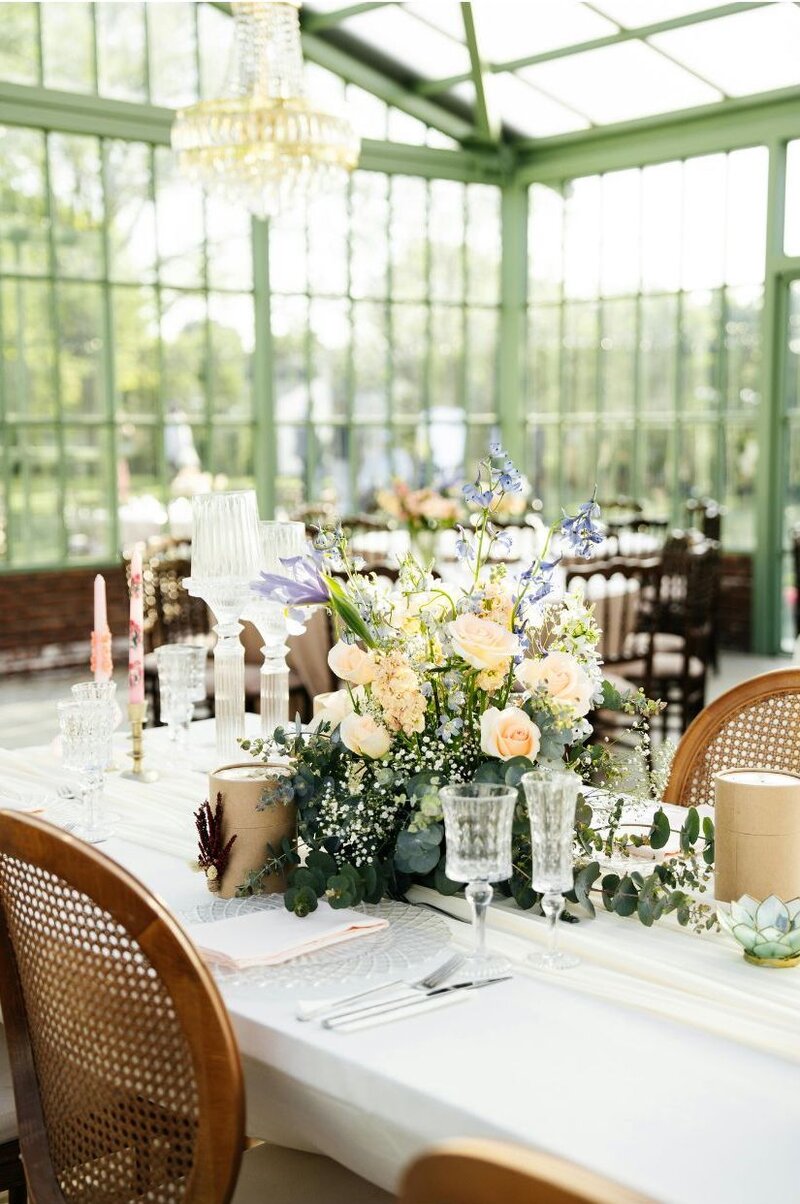 lace wedding dress of seattle bride