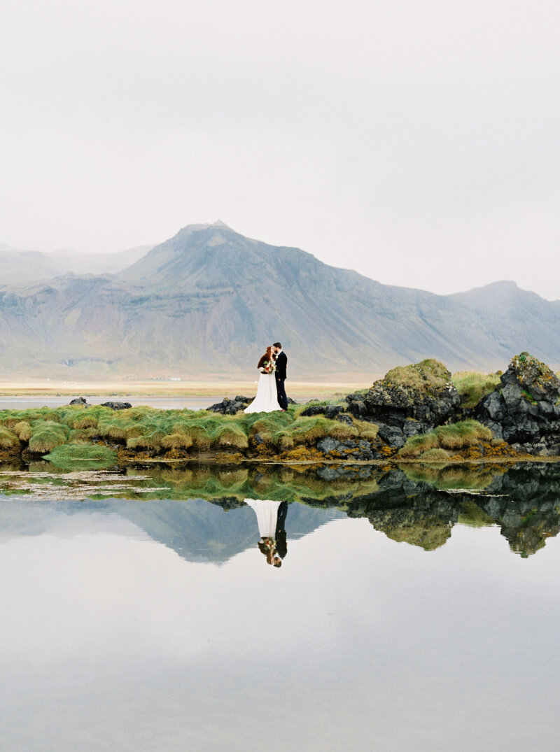 Iceland_Wedding_Elopement_Destination_Wedding_Fine_Art_Photographer_Kati_Rosado-630