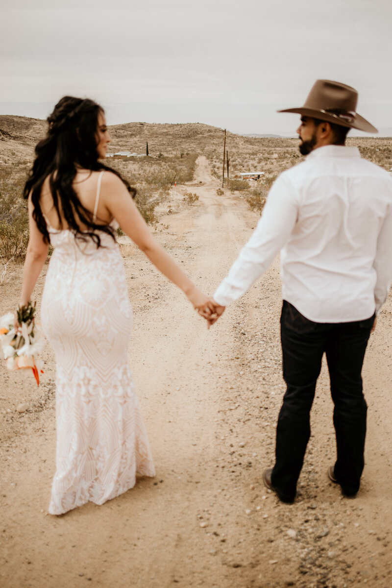 Desert joshua tree socal vegas elopement