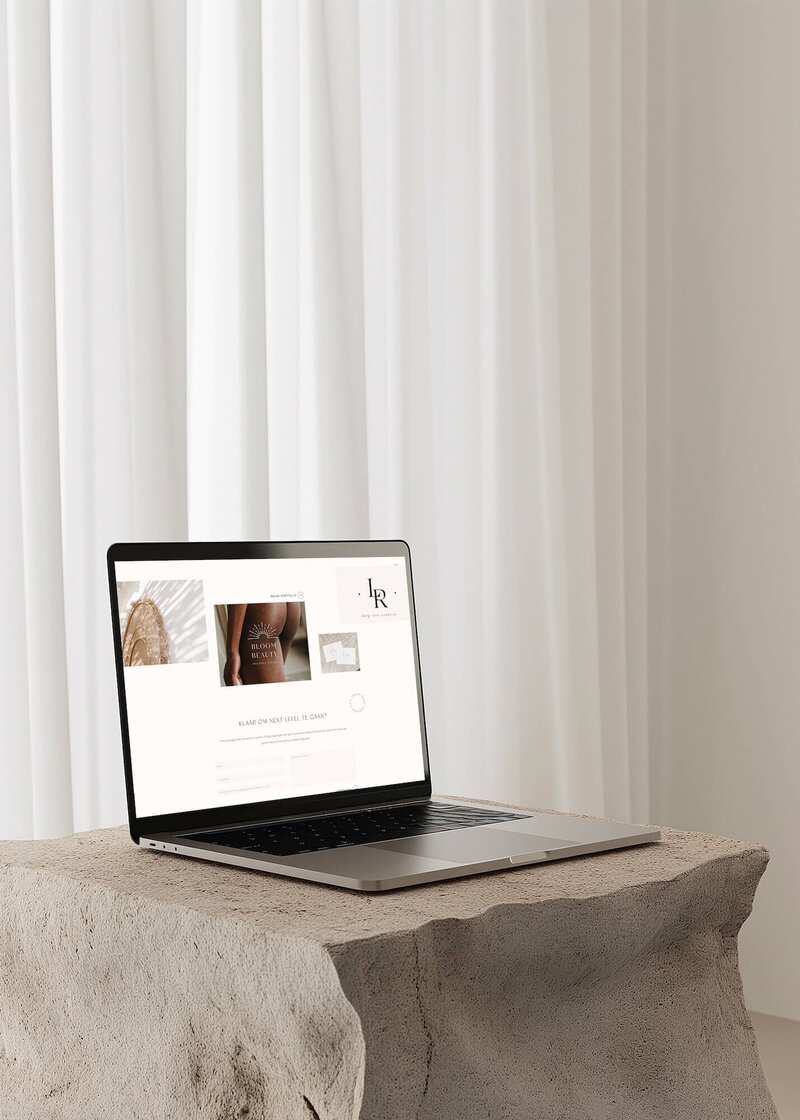 Elegant Showit template for photographers