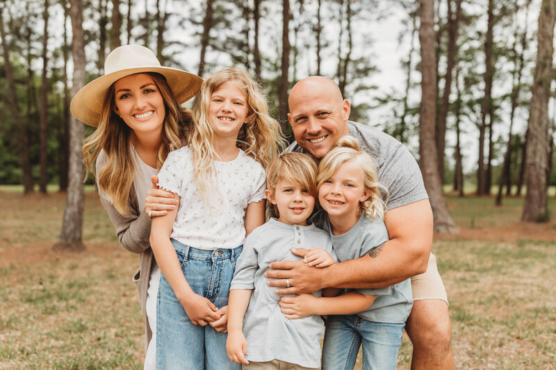 Goetchius family in Austin Texas for extended family session with Ally's Photography.