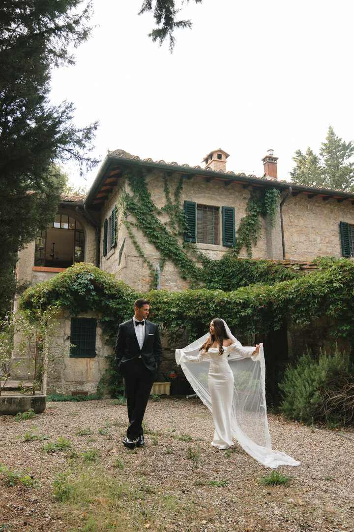 il-villino-farmhouse-italy-elopement-mimi-anthony-471