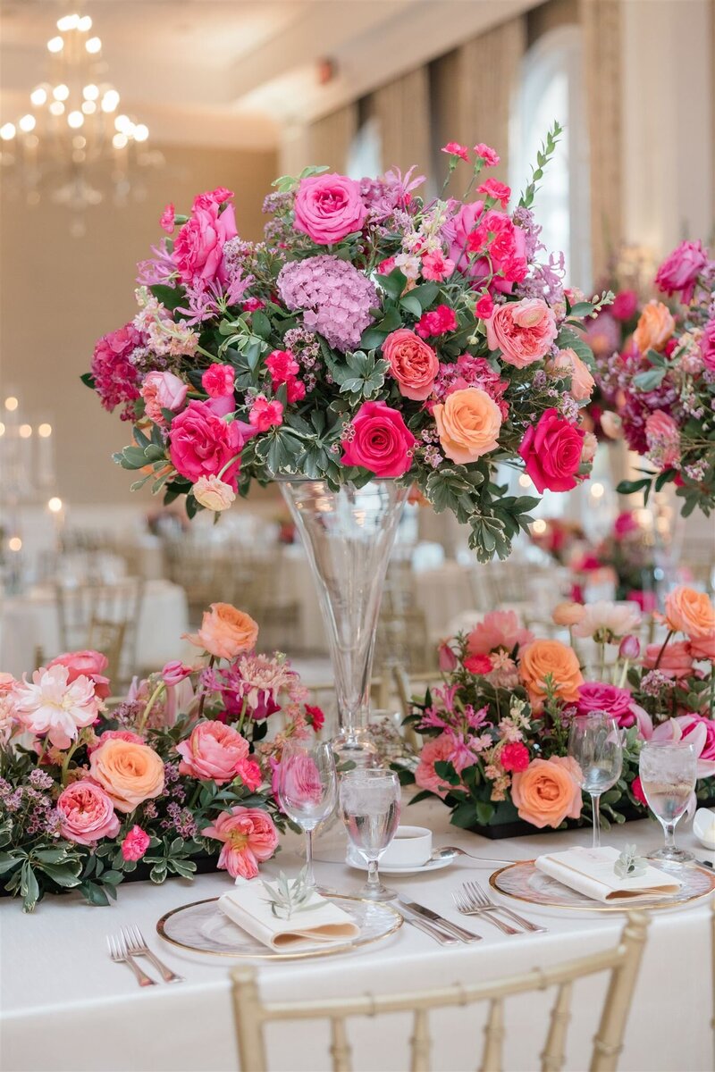 Wedding reception details at the country club of Orlando by orlando wedding photographer 