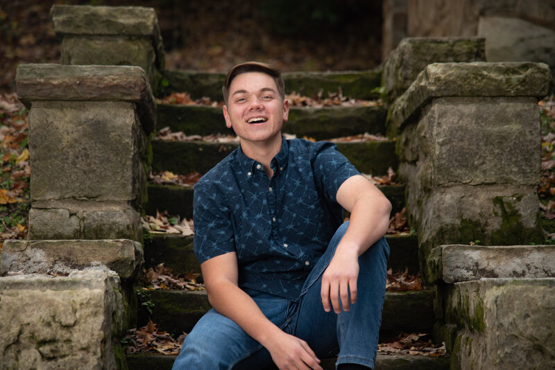 OlmsteadFallsSeniorPhotosDavidFortierRiverParkPositivelyPortraits35
