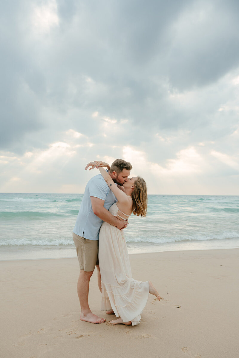 savannah&brook-sleeping-bear-dunes-engagement-northern-michigan-thewildphern-1_websize