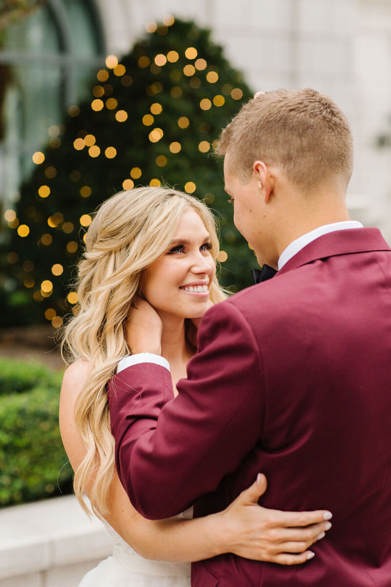 wedding-couple-poses