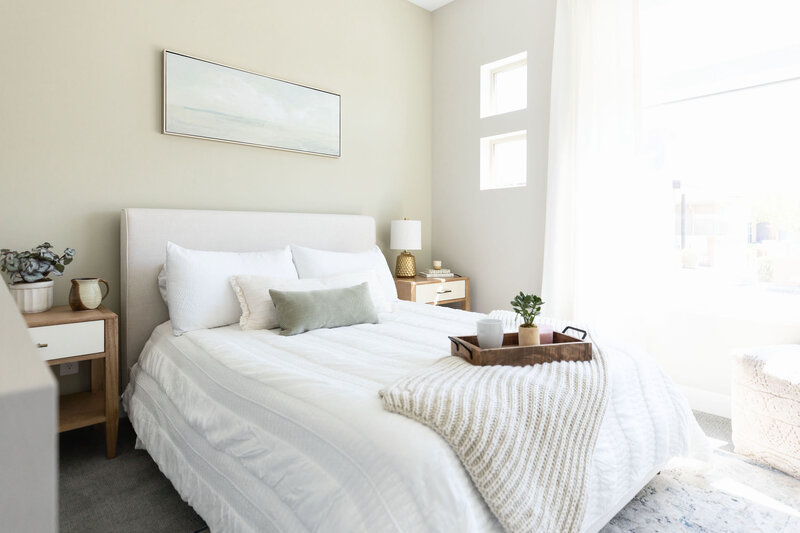 white-bedroom-arizona-interior-designer